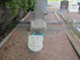 image of grave number 800890